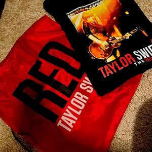 Red Taylor Swift Merch - Bag and Youth shirt M